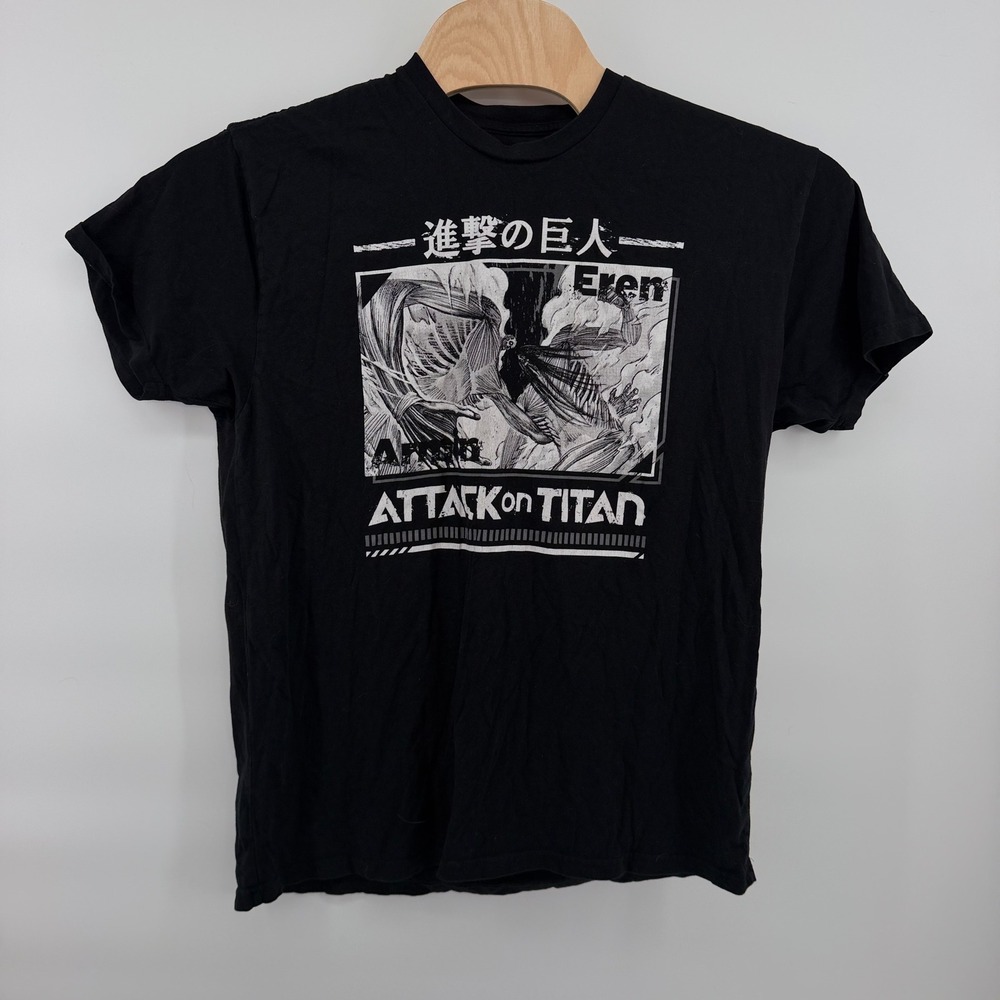 Attack on Titan T-Shirt Mens XL Black Graphic Print Eren vs Armored Titan Anime